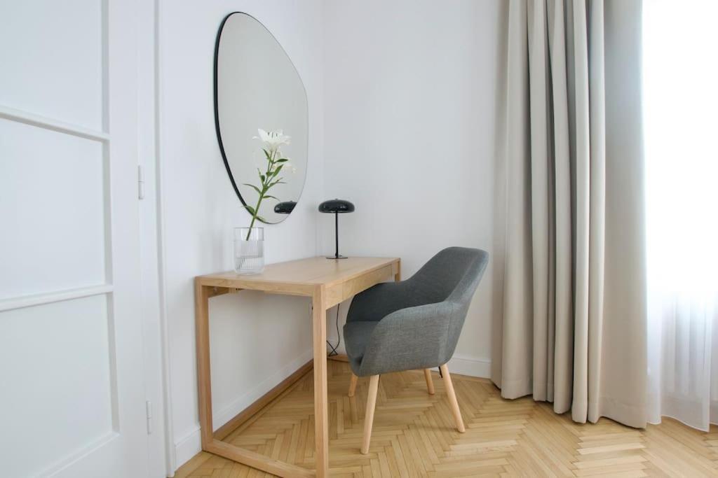 Premium Apartment By Hi - Central 2 Bedroom - Best View Budapest Exterior foto
