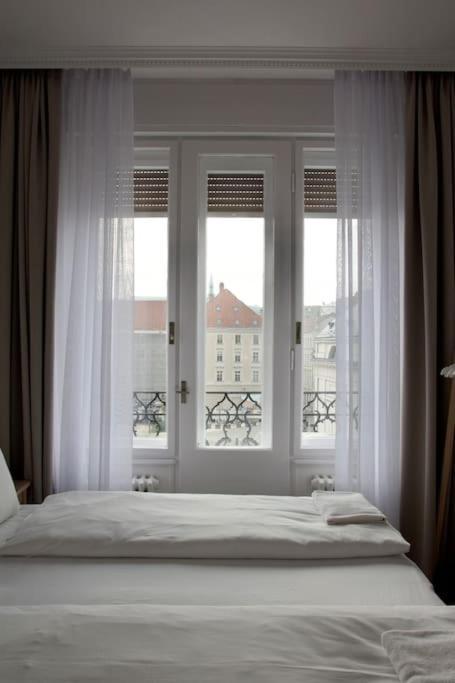Premium Apartment By Hi - Central 2 Bedroom - Best View Budapest Exterior foto